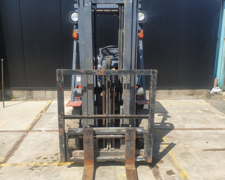 heftruck tailift 25 