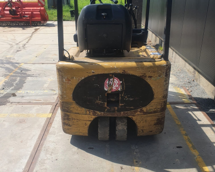 caterpillar 1.6 ton 4.3 m electric